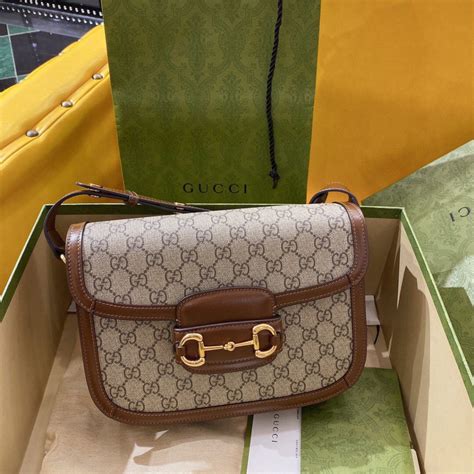 กระเป๋า Gucci Horsebit ราคา 